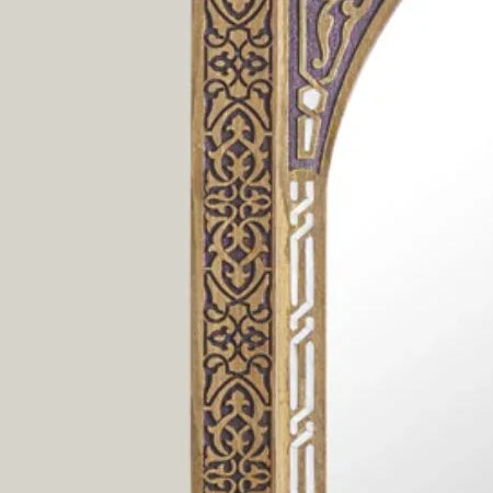Myraza mother-of-pearl wall mirror – frame corner detail showing carving and mother-of-pearl inlay