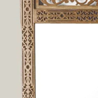 Italiya carved crown mirror – frame corner detail showing carving