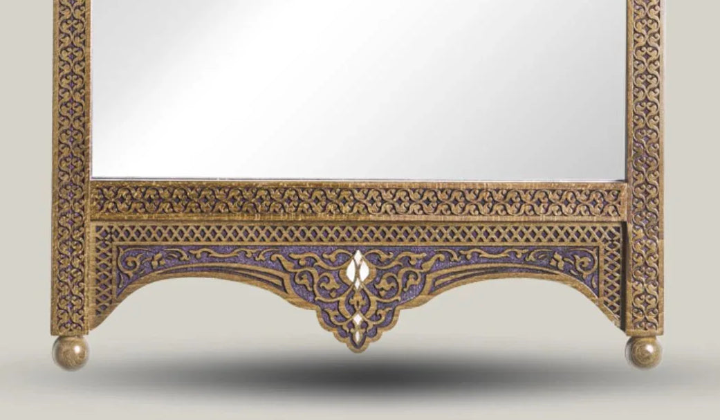 Tamra mother-of-pearl arched mirror – lower frame and carved base detail