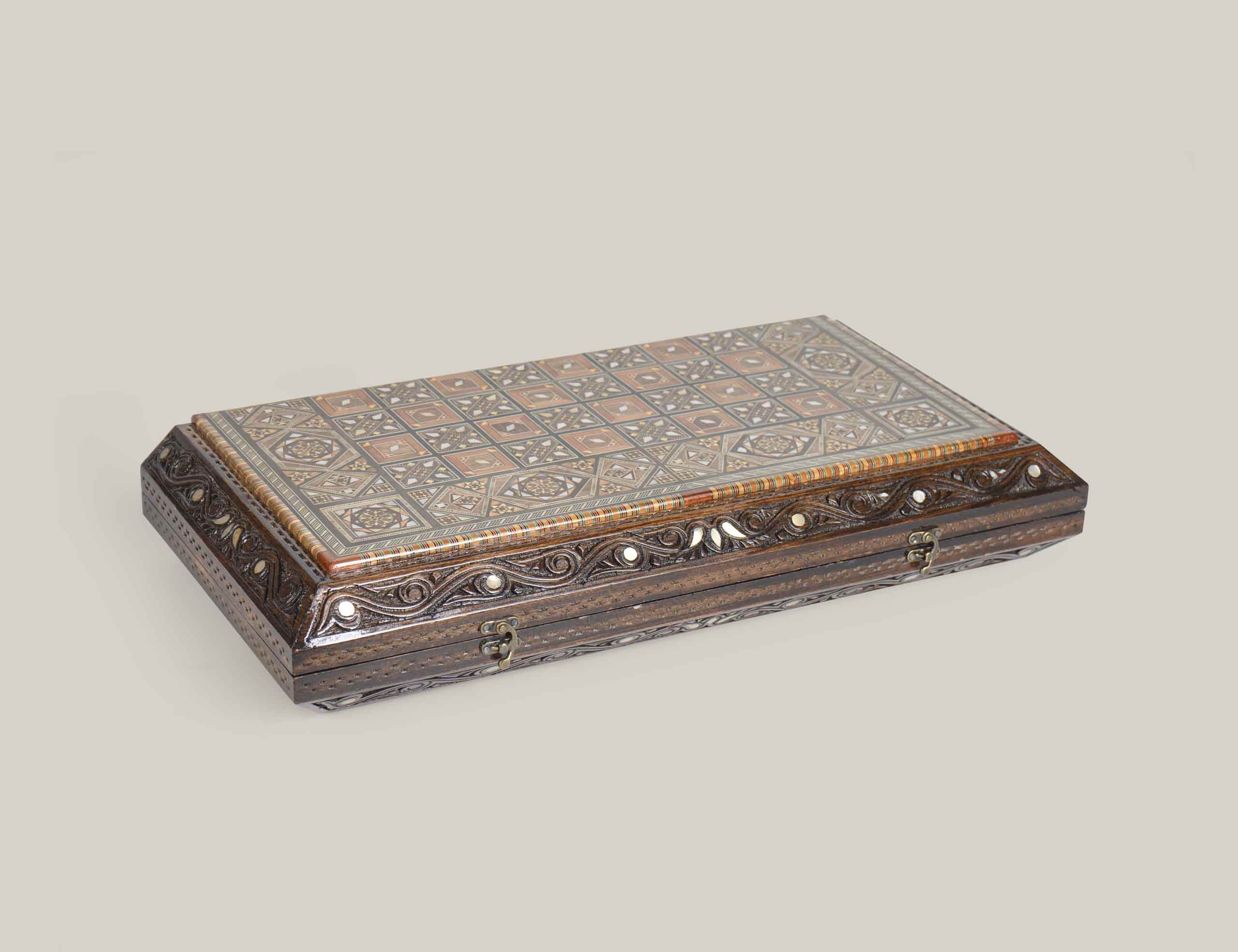 Seraphi - Backgammon & Chess Set