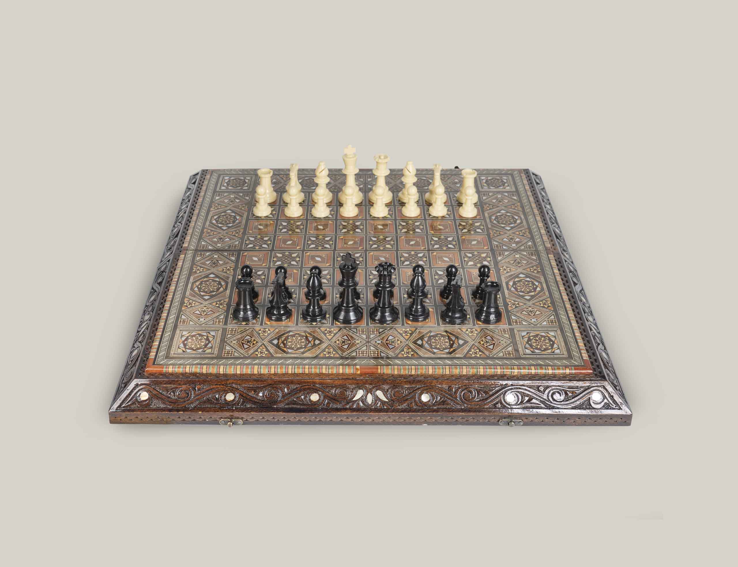 Seraphi - Backgammon & Chess Set