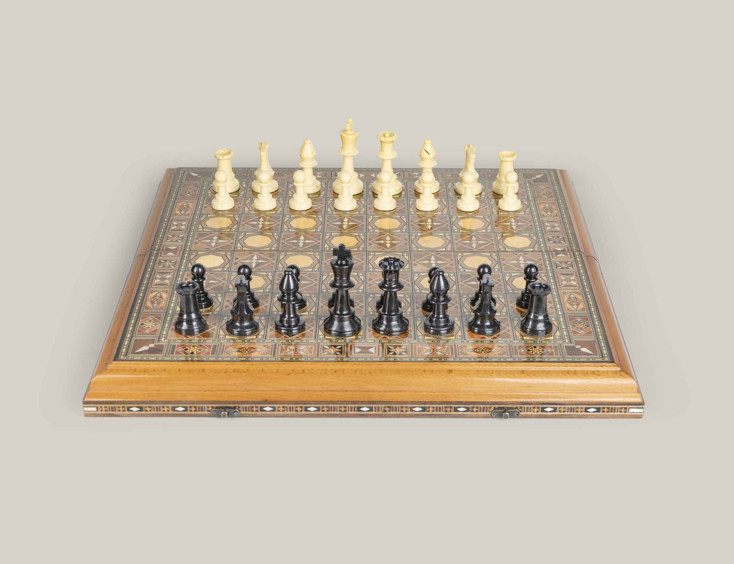 Marash - Backgammon & Chess Set