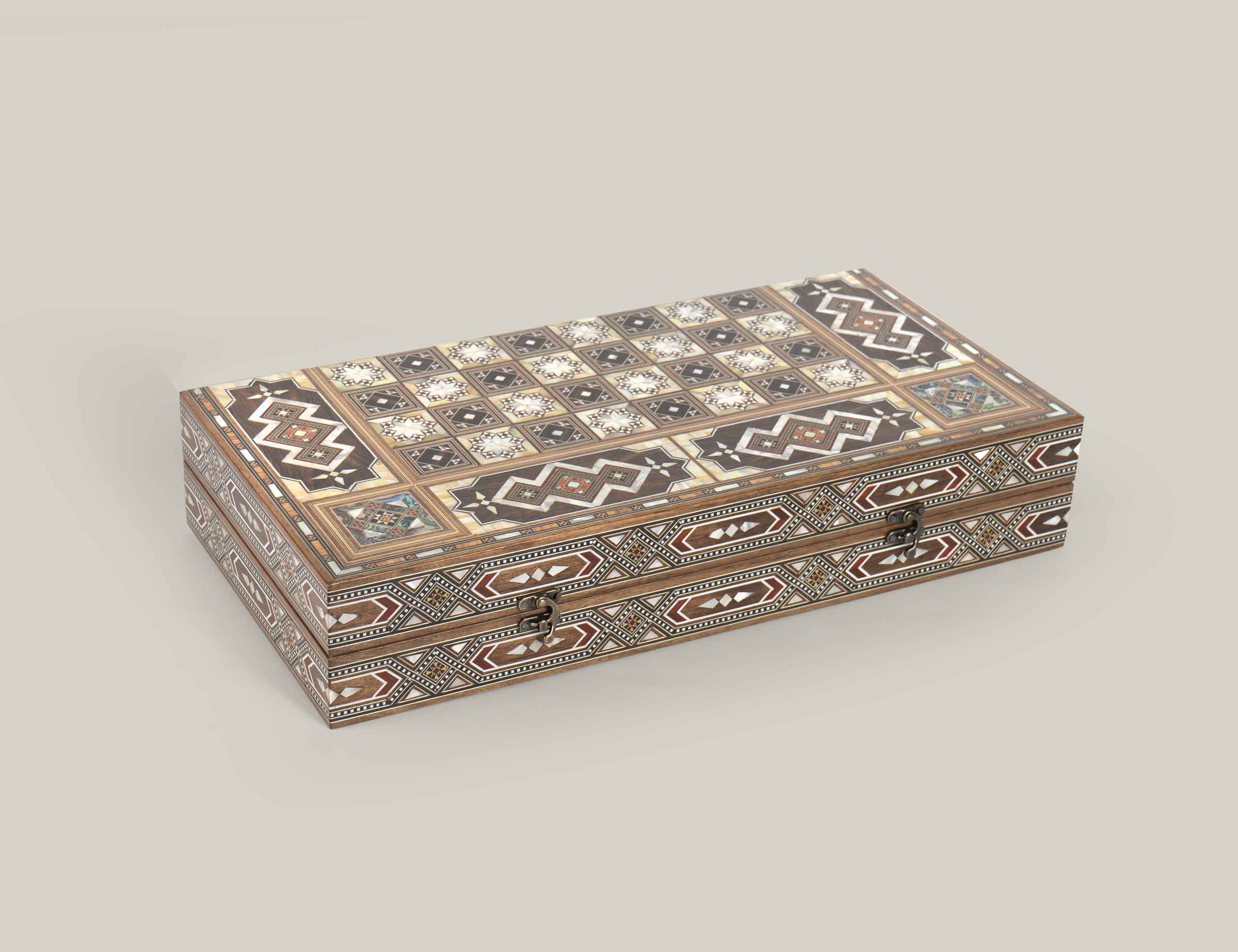 Malka - Backgammon & Chess Set