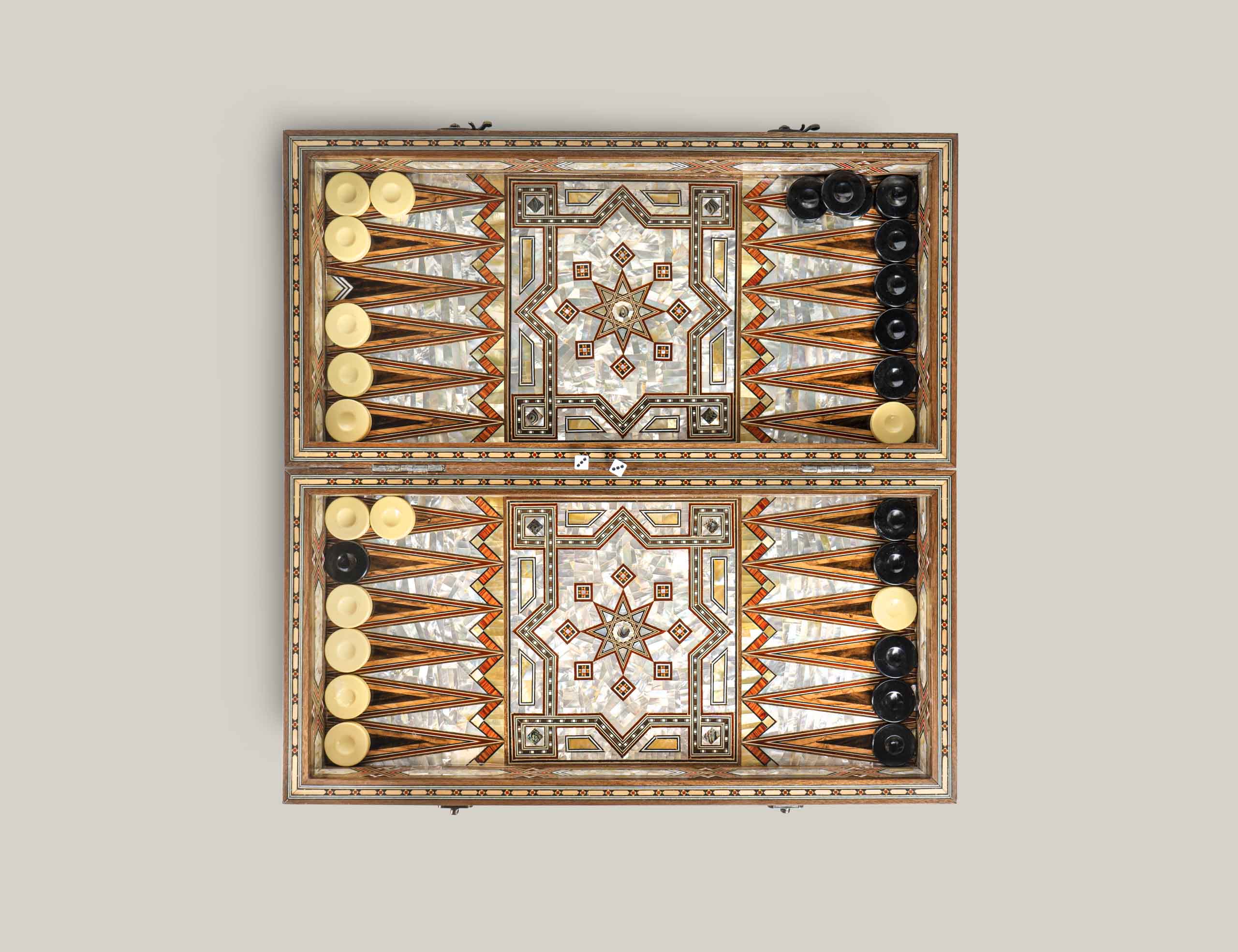 Malka - Backgammon & Chess Set