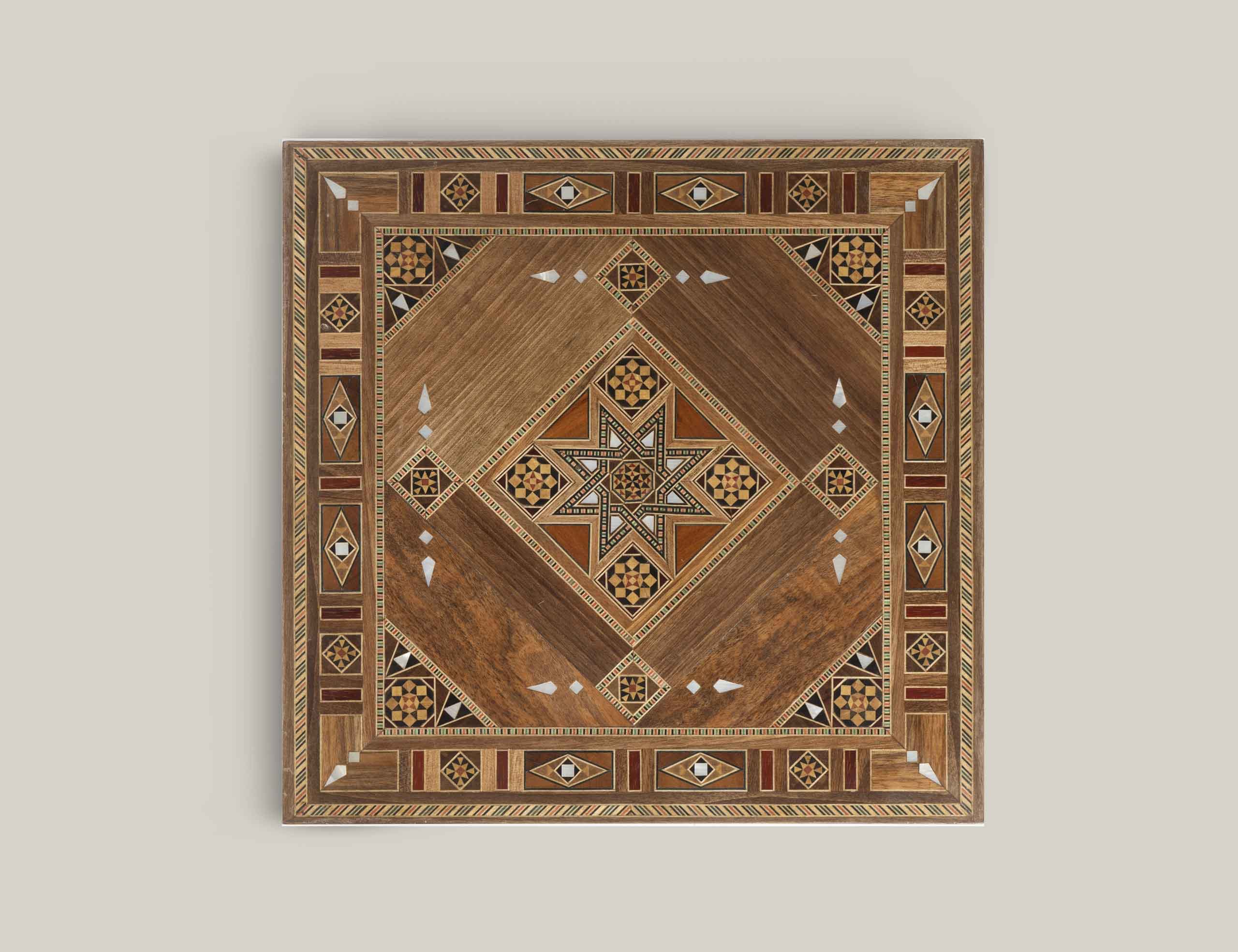 Larsa - Mosaic-Box