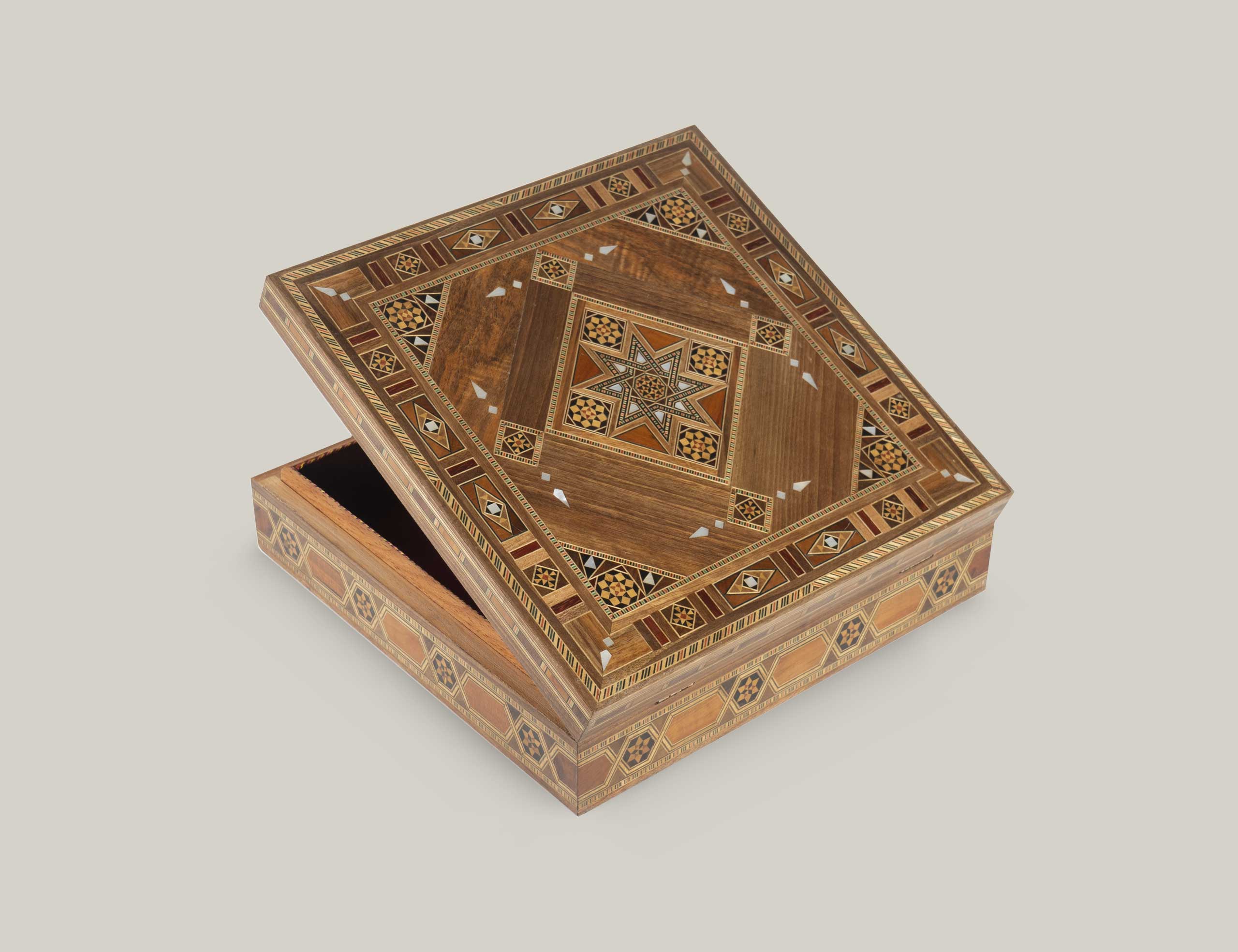 Larsa - Mosaic-Box