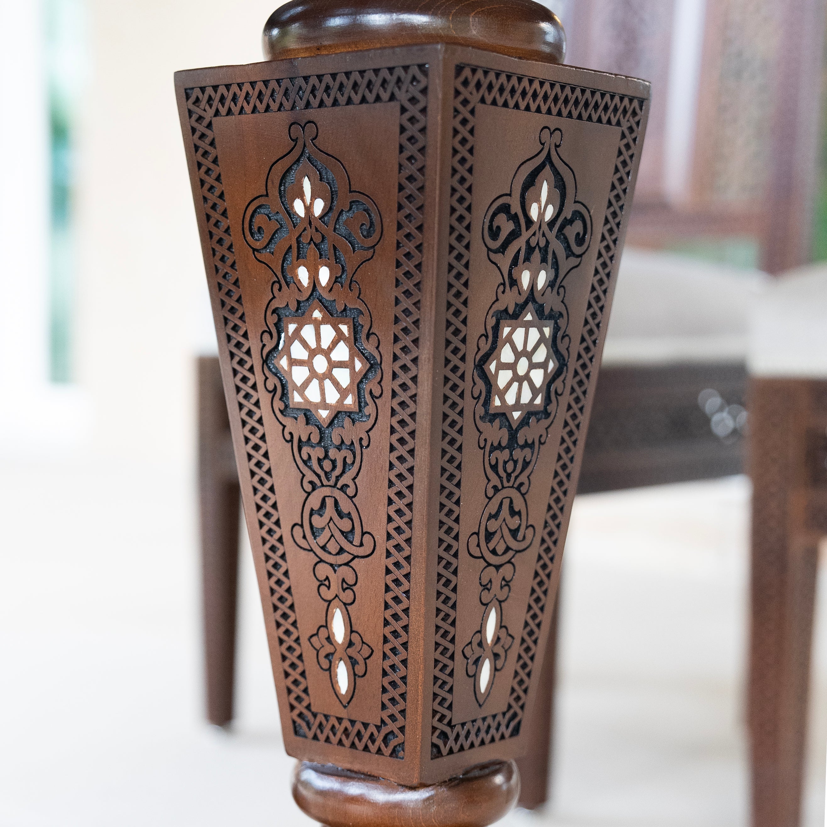 Qanadil Dining Set for 16 Guests